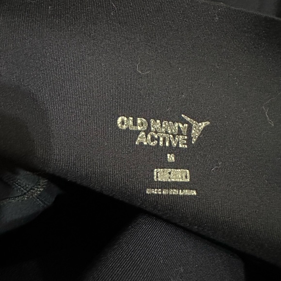 Old navy active - Picture 2 of 3